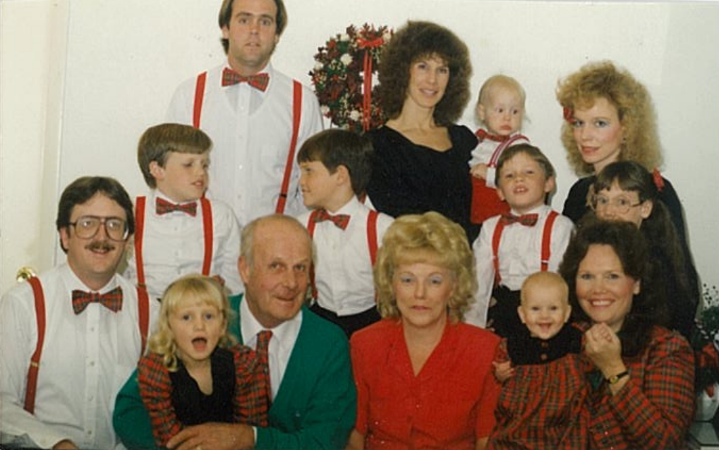 Will and Betty Reincke with children and grandchildren